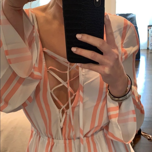 Romper 🌸 - Picture 3 of 3